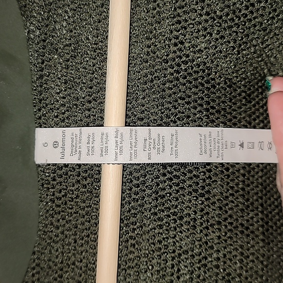 Lululemon Out In The Elements Parka - Dark Olive - Size 6  *read description* - Picture 13 of 15